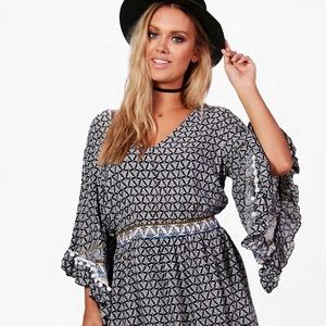 FINAL DRoP 🤠 Boohoo ~ HAYLEY TRIM DETAIL WIDE SLEEVE SKATER